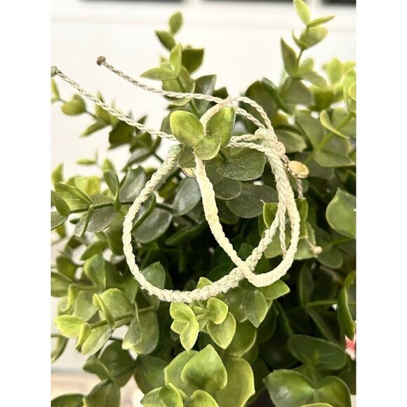 2 Pura Vida Used Bracelets - Picture 4 of 5